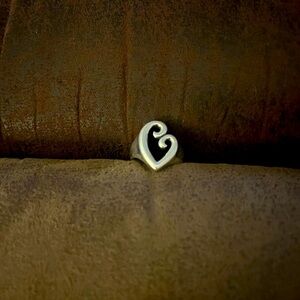 James Avery Mothers ring